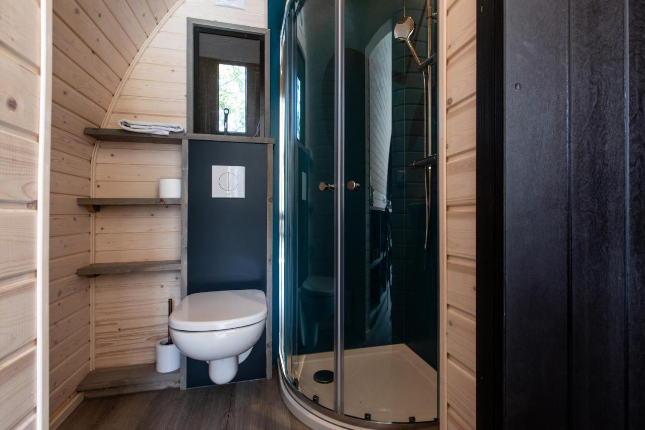 Pod Huisje Met Hottub Dokkum Eksteriør billede