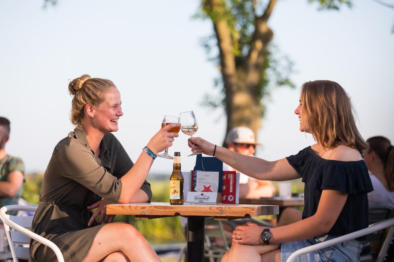 Pod Huisje Met Hottub Dokkum Eksteriør billede