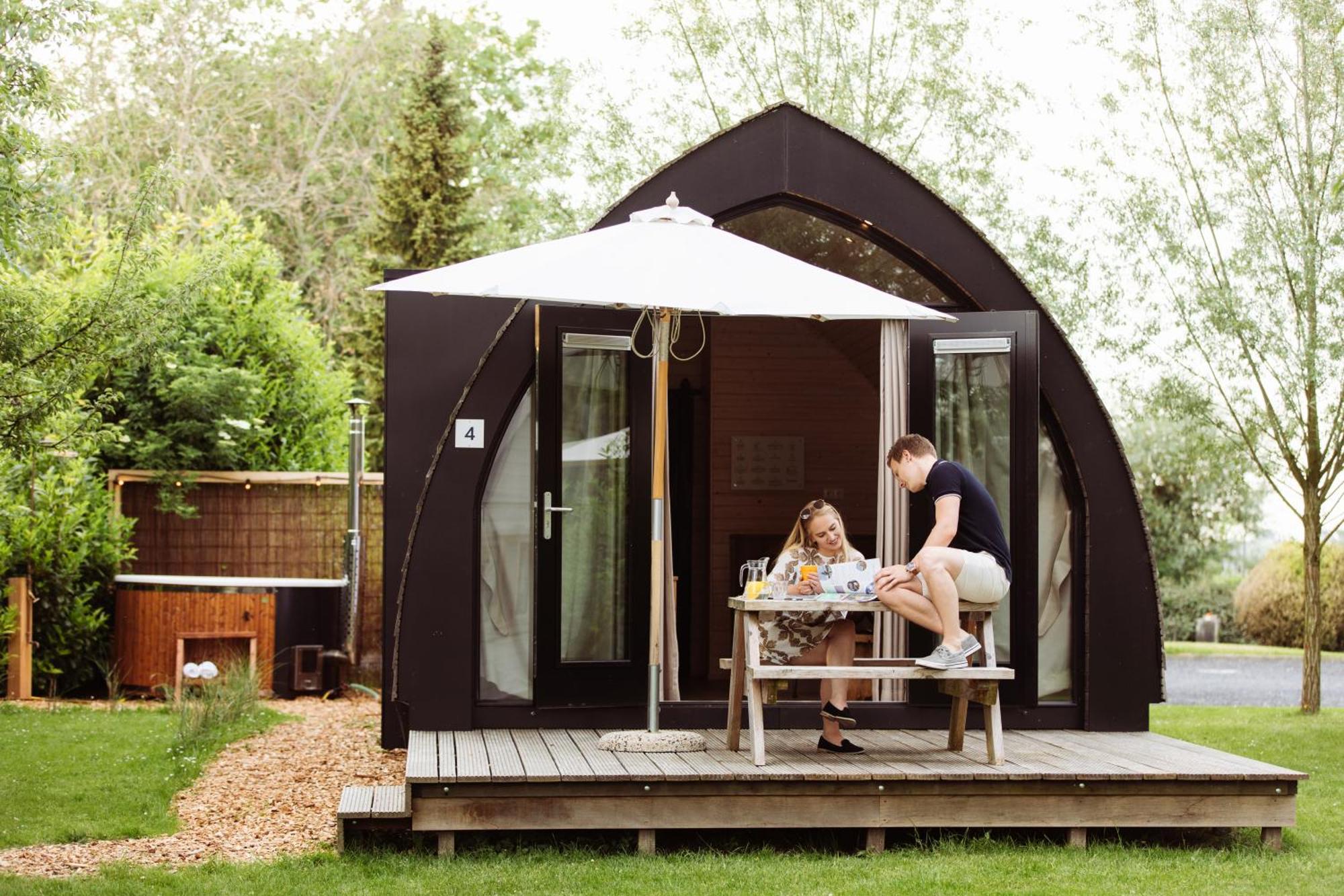 Pod Huisje Met Hottub Dokkum Eksteriør billede